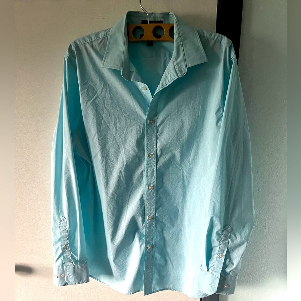 Banana Republic Tech Stretch button up. Light Blue. XL